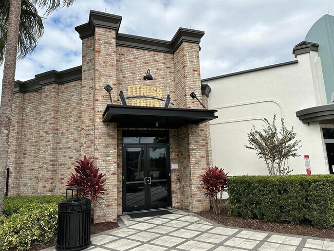 Building Photo - 741 Longboat Dr