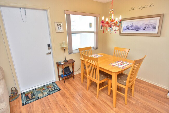 Building Photo - 1225 NW 21st St