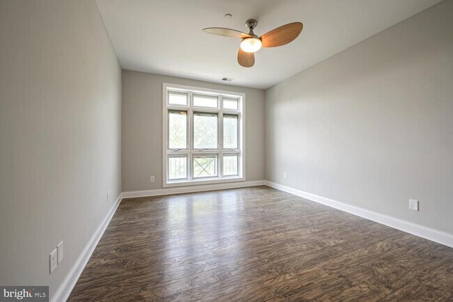 Building Photo - 2350 NJ-33