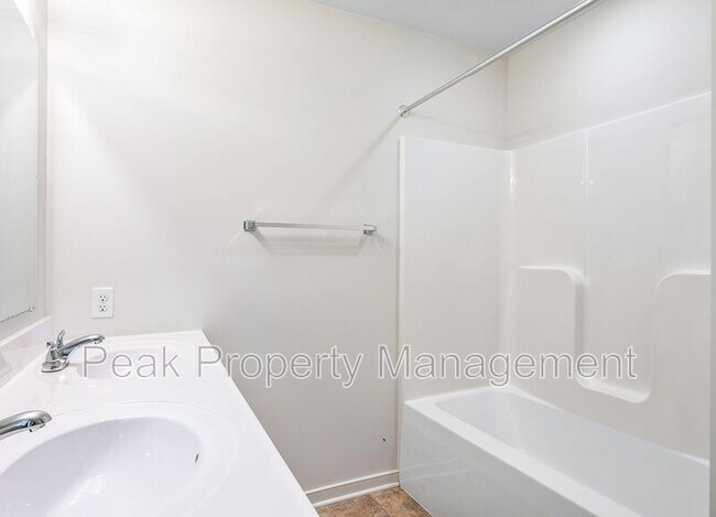 Building Photo - 8518 Kingsland Pk Dr
