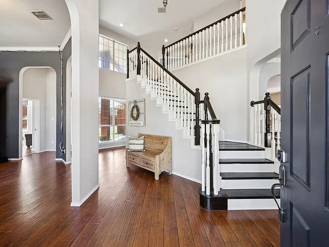 Building Photo - 2716 Royal Troon Dr