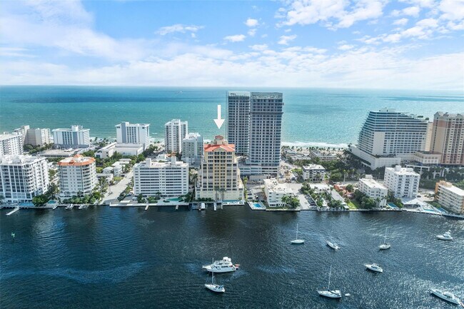 Building Photo - 209 N Birch Rd