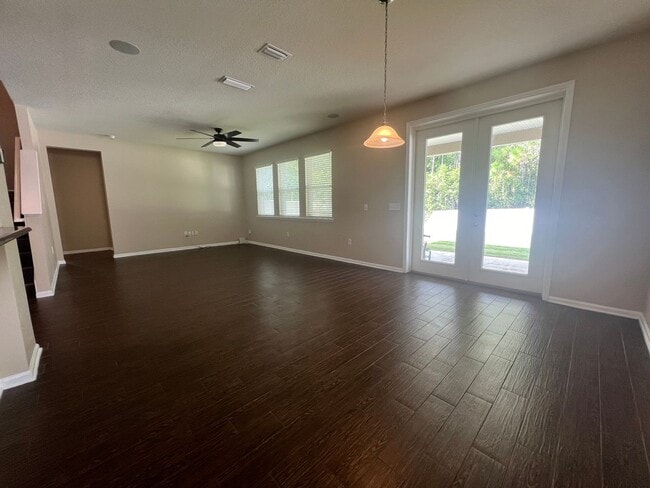 Building Photo - Stunning & Spacious  2 story home COMING S...