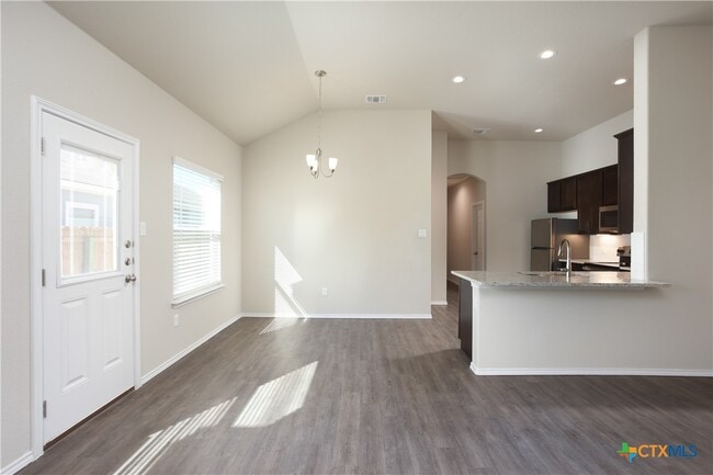 Building Photo - 3428 Scott Cir