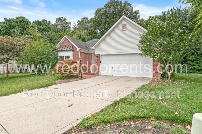 Building Photo - 5841 Hornbean Ct
