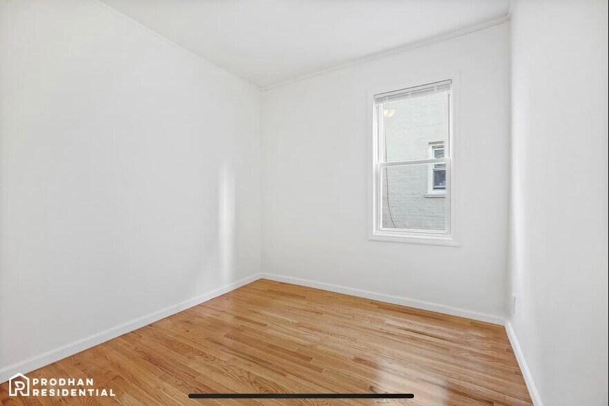 Building Photo - 8563 102nd St