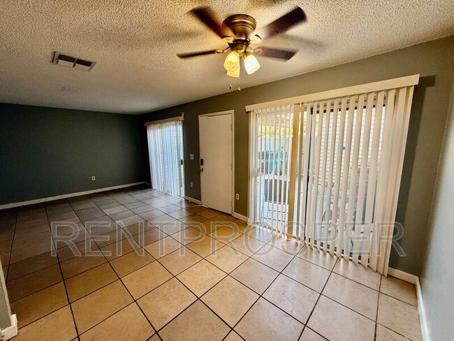 Building Photo - 1720 Potomac Ct