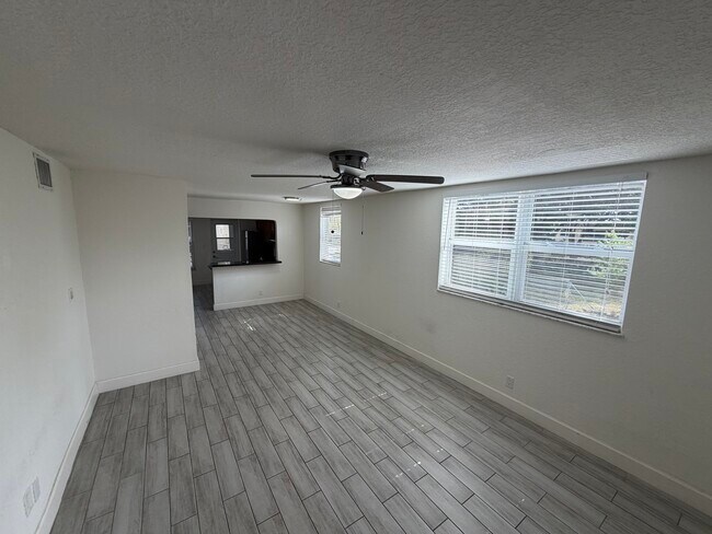 Building Photo - GATELAND VILLAGE