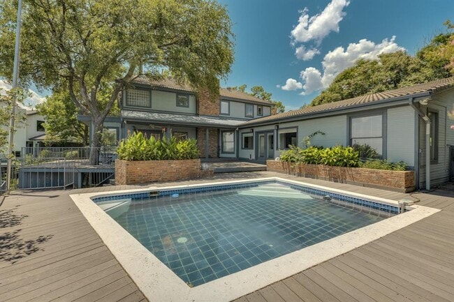 Building Photo - 6800 Falcata Cove