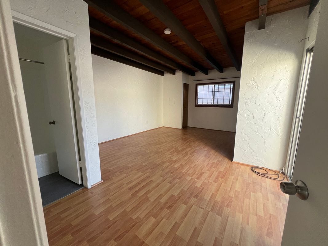 Building Photo - 2208 Grant Ave