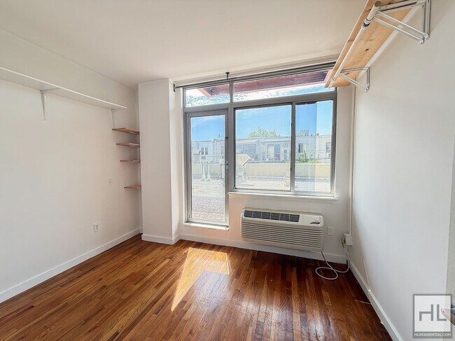 Building Photo - NOLL STREET / Bushwick 3-Bed 2-Bath