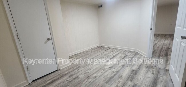 Building Photo - 825 Highland Ave