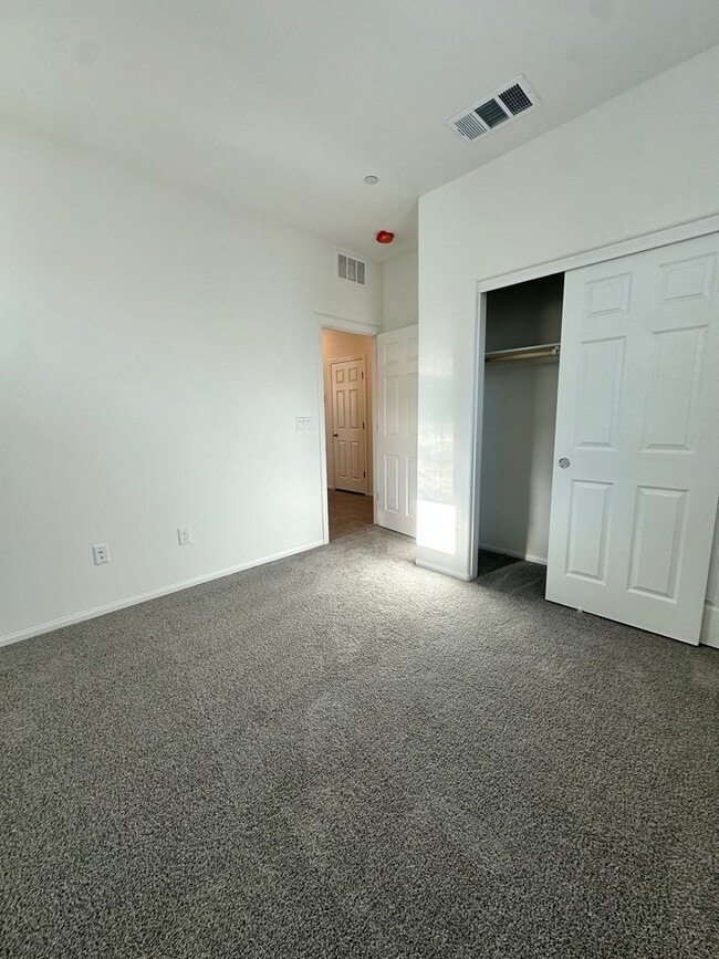 Building Photo - New Construction, 3 Bed, 2 Bath Townhome in Union Village