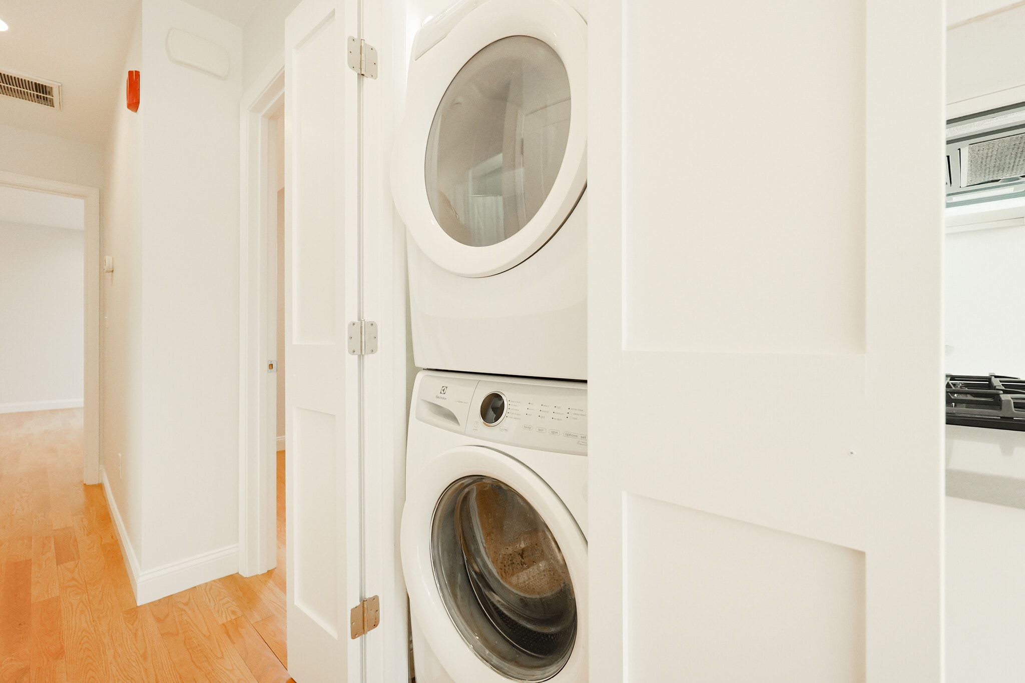 Building Photo - 375 Dorchester St