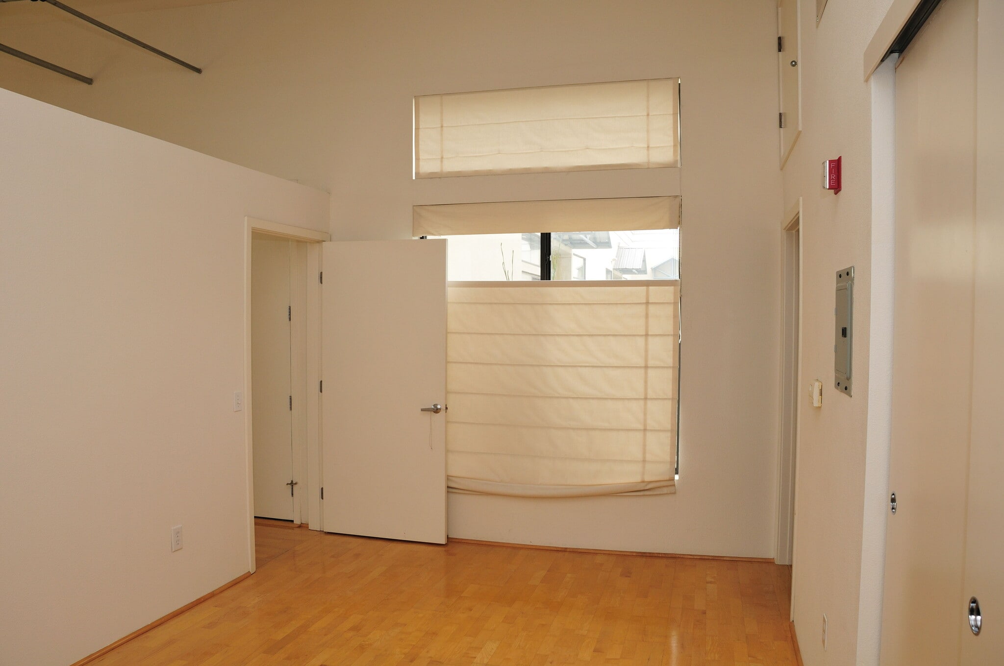 Bedroom - 81 Lansing St