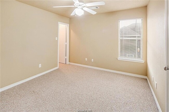 Building Photo - 4053 Southern Trace Dr