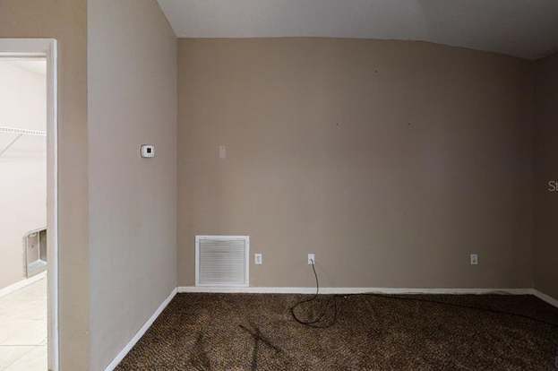 Building Photo - 2 Upland Pl