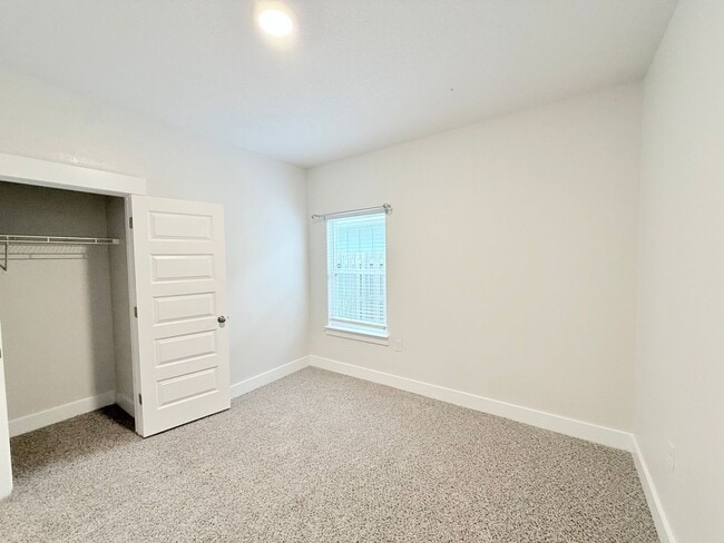 Building Photo - 4-Bedroom Craftsman-Style Home