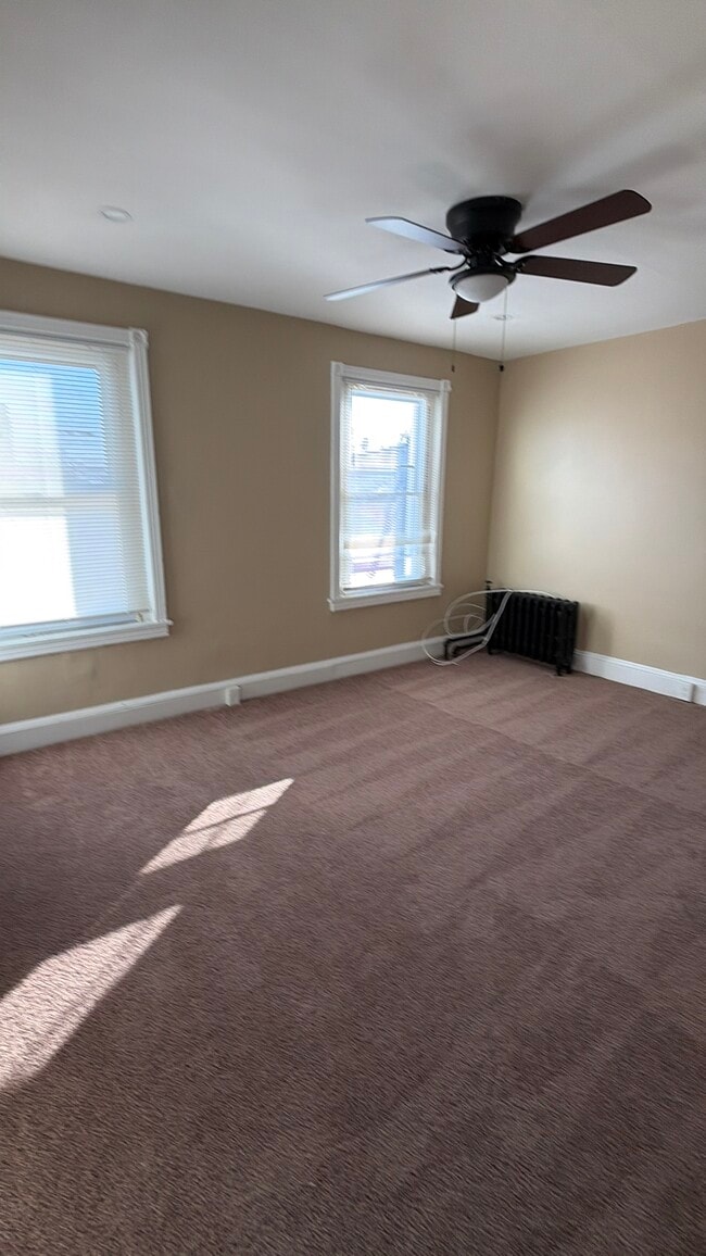 Building Photo - 1815 W 2nd St