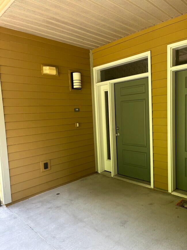 Building Photo - 3001 River Towne Way