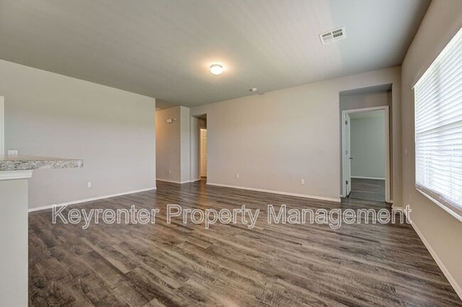 Building Photo - 9440 SW 44th Terrace