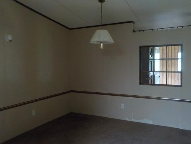 Building Photo - 260 Graball Cutoff