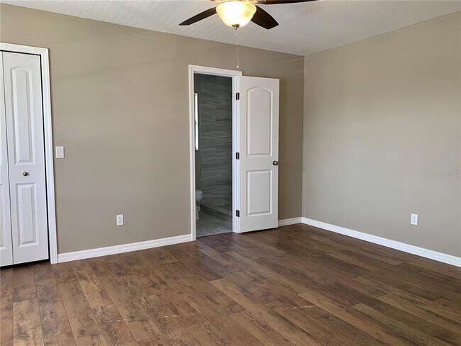 Building Photo - 58 Windtree Ln