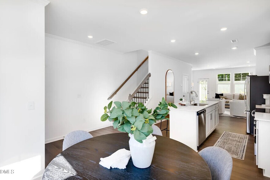 Building Photo - Room in Townhome on Crescent Townes Wy