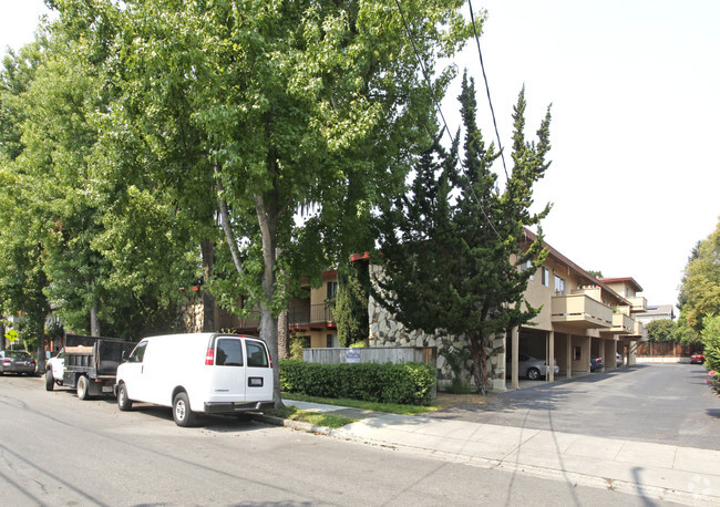 260 Mariposa Avenue - Mariposa Apartments