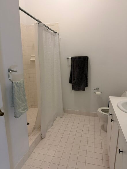 Building Photo - 9815 Watermill Cir