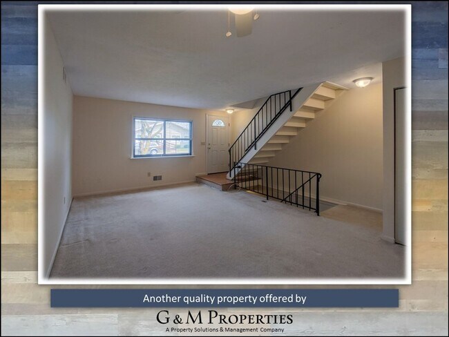 Building Photo - 2 Bedroom Townhome - Available off of Fren...