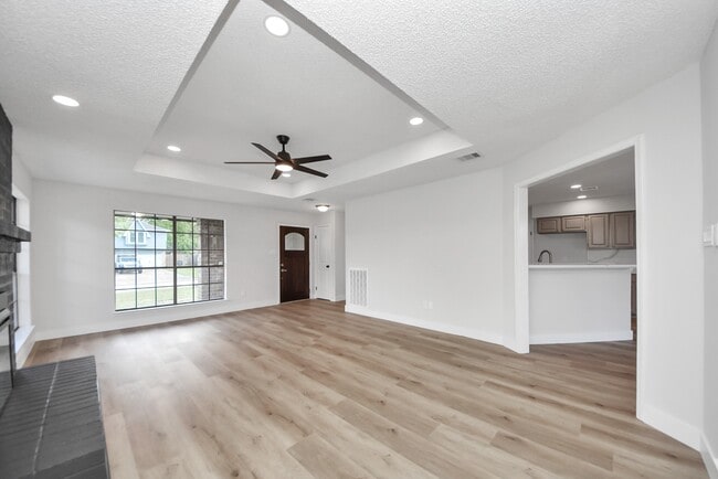 Building Photo - 1114 N Nottingham