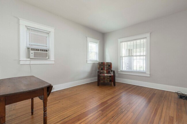 Building Photo - 616 Colorado Ave