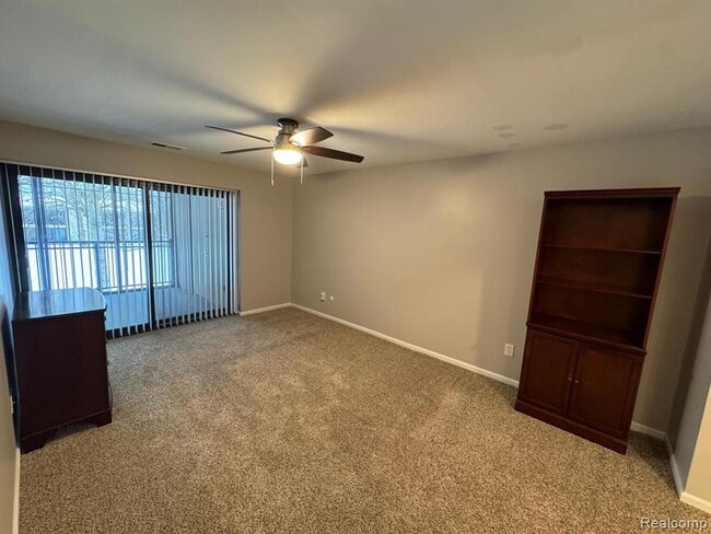 Building Photo - 18453 University Park Dr