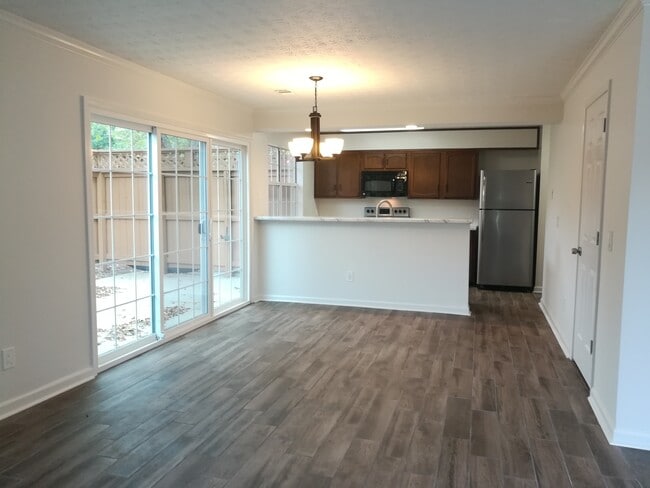 Building Photo - 5577 Clover Rise Ln