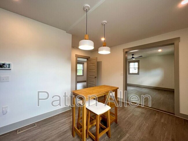 Building Photo - 301 Merrimon Ave