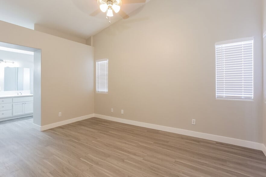Building Photo - 6716 Snake River Ave
