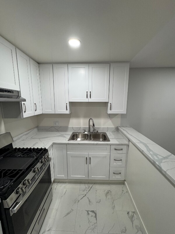 Building Photo - 5808 Tujunga Ave