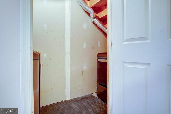 Building Photo - 6912 Kerrywood Cir