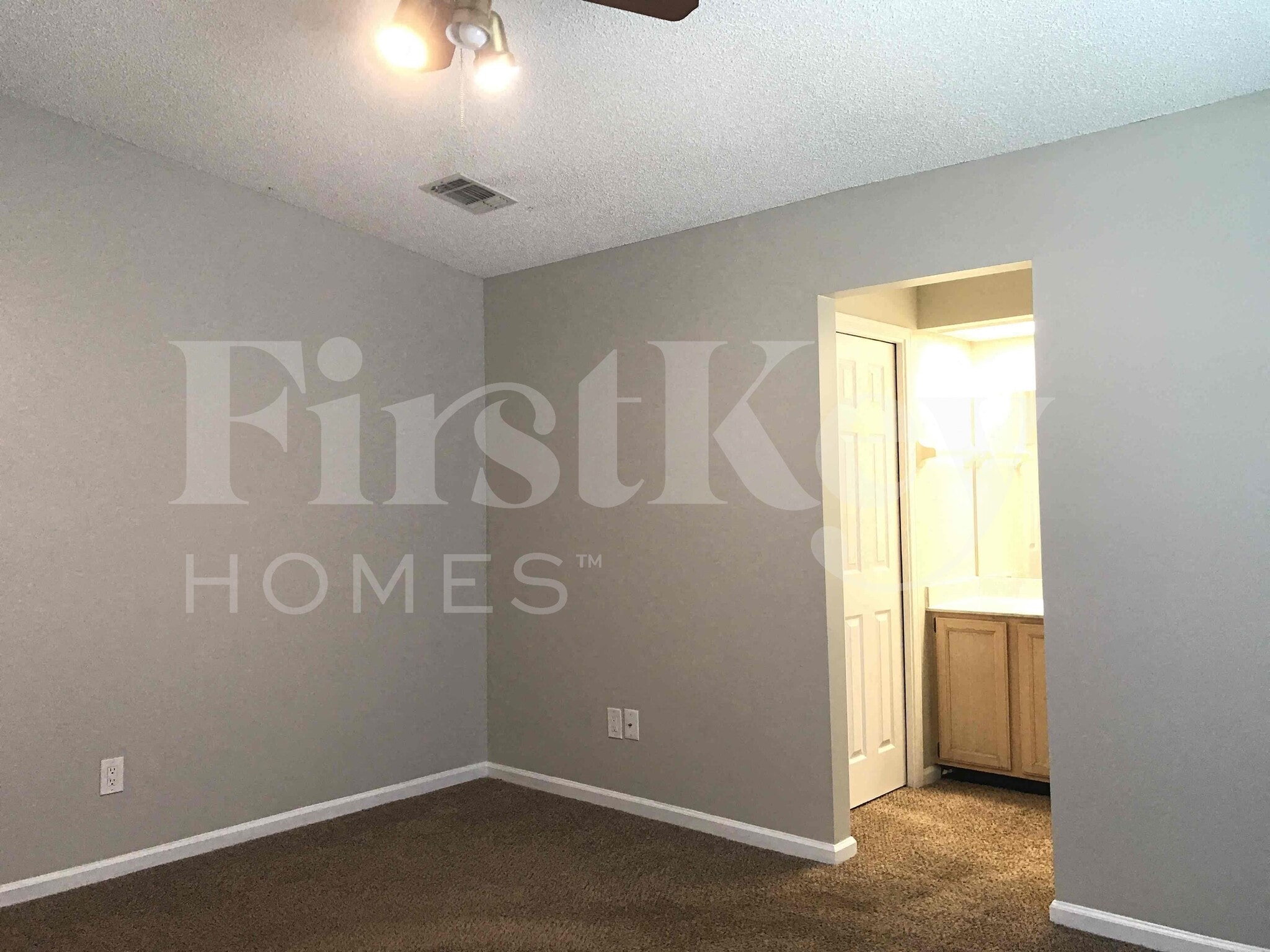 Building Photo - 7852 Catskills Ct