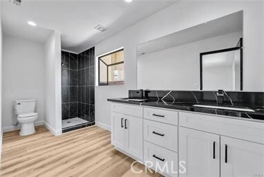 Building Photo - 22960 Cove View St