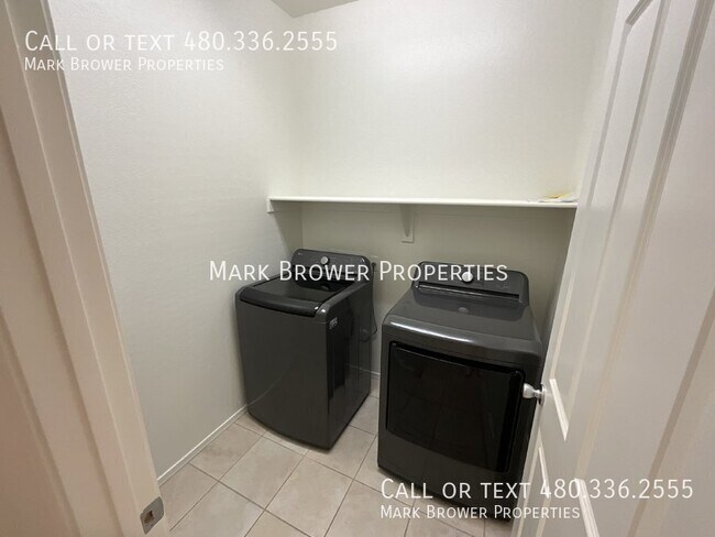 Building Photo - 1536 N Balboa-
