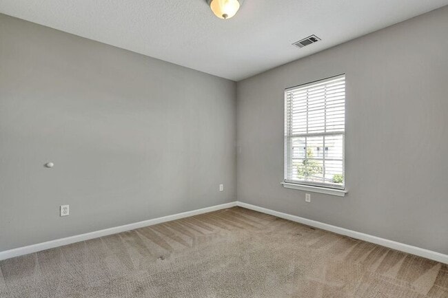 Building Photo - 850 Canyon Oak Loop