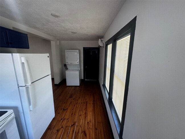 Building Photo - 1504 Luzon St