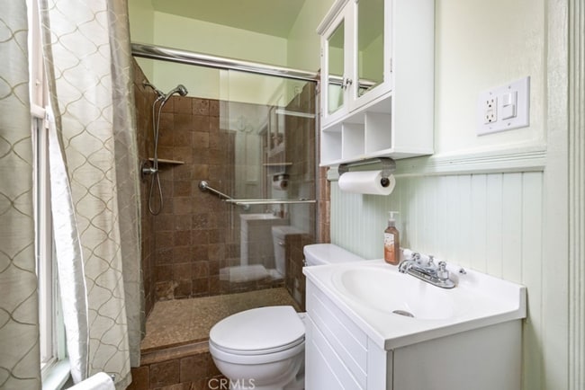 Building Photo - STORYBOOK CHARM IN THE HEART OF DOWNTOWN PERRIS!