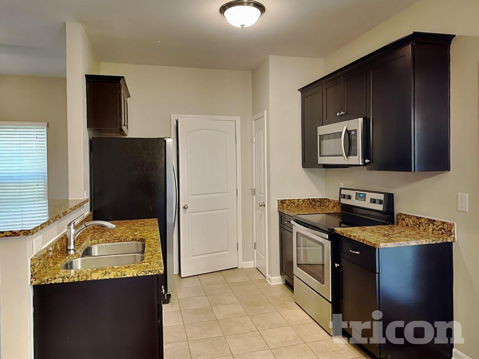 Building Photo - 2151 Cason Ln