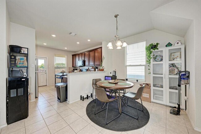 Building Photo - 229 Prairie Falcon Wy
