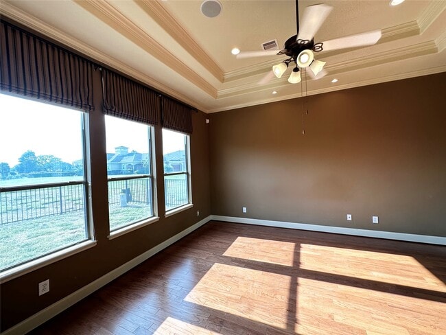 Building Photo - 617 Constellation Blvd