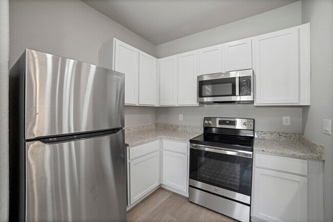 Building Photo - 7226 Briar Pl