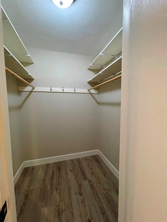 Building Photo - 710 Andover Dr